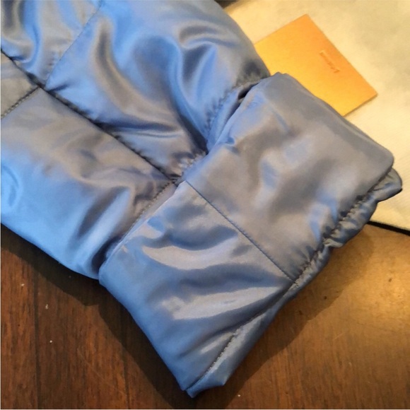 💙 Laurier & Co, Silky comfy lightweight puffer jacket snaps close 🇨🇦 - Picture 14 of 15